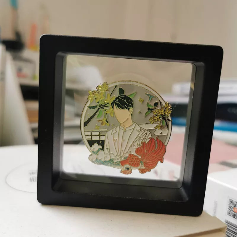 Ideal für Vitrinen: 10er-Set schwebender Schmuck-Display-Boxen zur professionellen Sammlerstück-Präsentation.