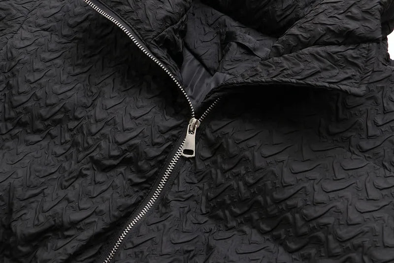 Eleganter Damen Puffer Mantel Elfenbein, Übergröße, ideal für stilvolle Winteroutfits.