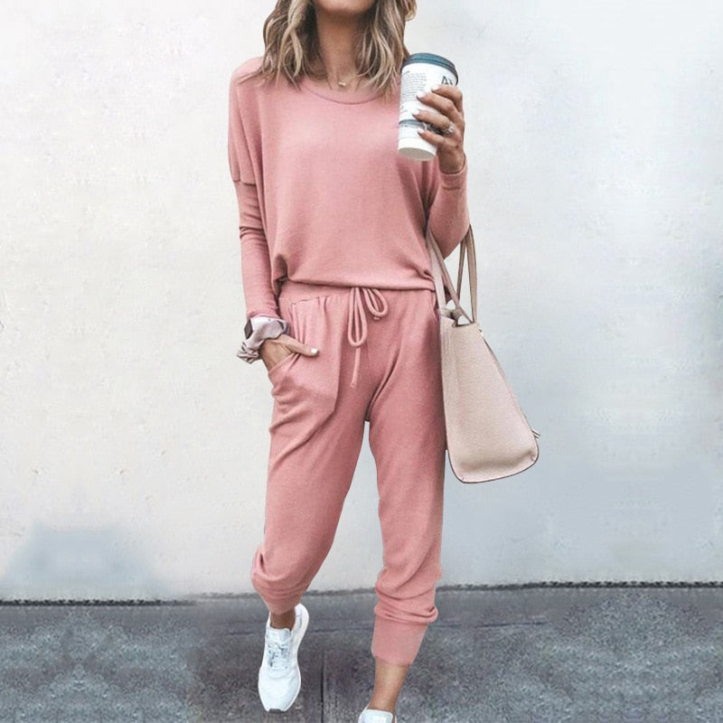 Damen Freizeitkleidung Set: Eleganter Zweiteiler, vielseitiges Outfit für den Alltag und entspannte Stunden.