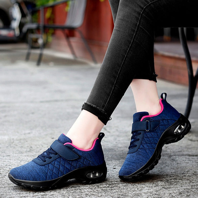 Damen Alltagsschuhe: Komfortable, atmungsaktive Sneaker in Blau, für den täglichen Gebrauch.