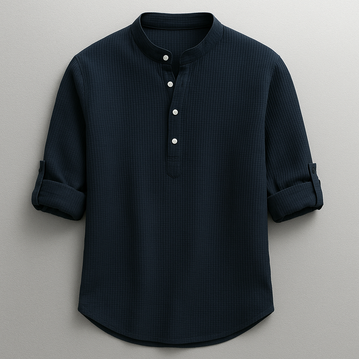 Lässiges Herren Henley Shirt mit Stehkragen in Grün, vielseitig kombinierbar für Alltag und Freizeitaktivitäten.