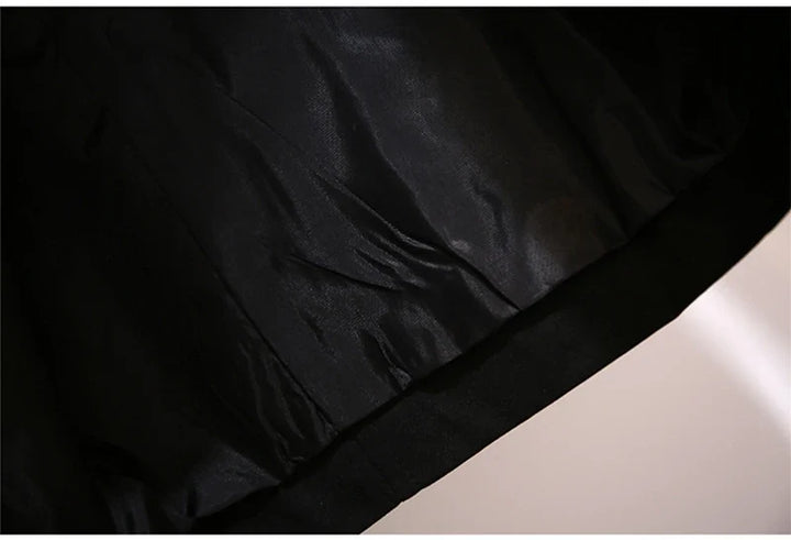 Damen Kapuzenjacke Übergröße, wetterbeständige Windjacke für Plus Size Mode, lässiger Look.