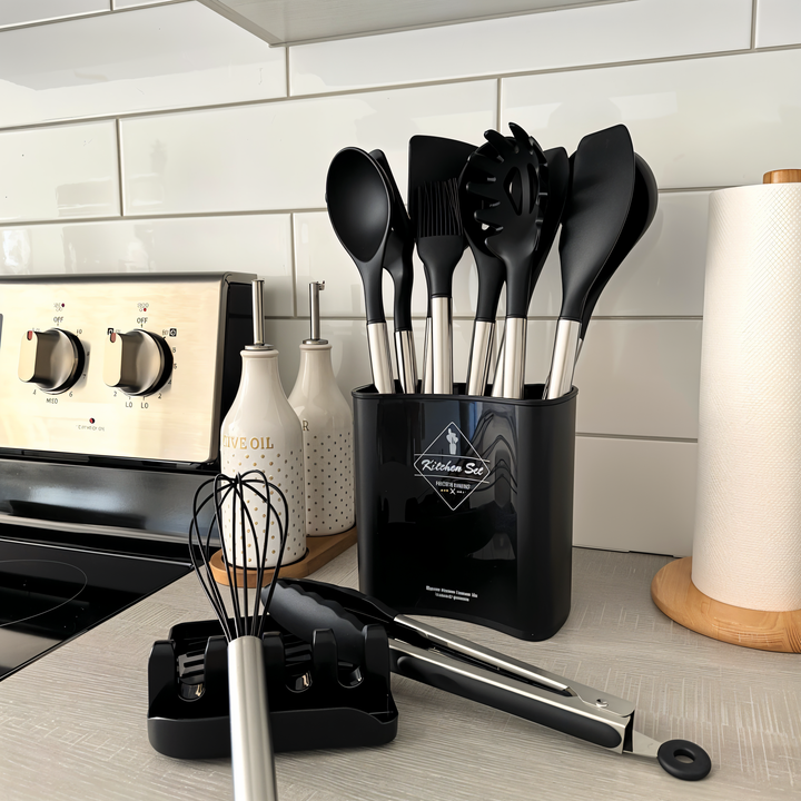 Hochwertiges 12-teiliges Silikon Küchenhelfer Set mit langlebigen Edelstahlgriffen zum Kochen & Backen.
