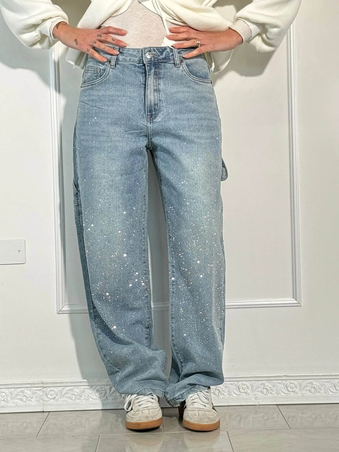 Party-taugliche Damen Baggy Jeans, mit Glitzer und weitem Schnitt, ein echtes Highlight.