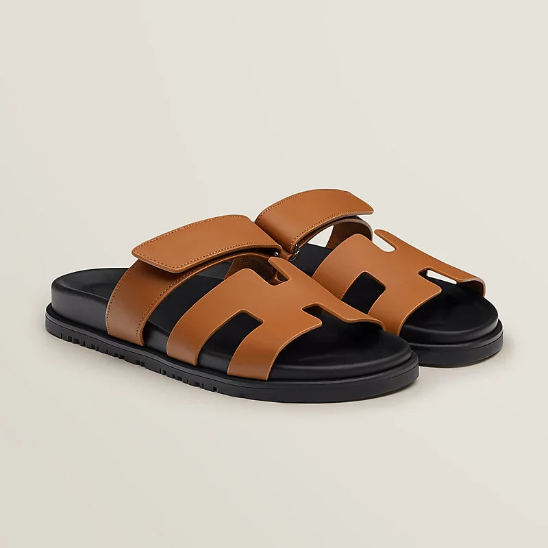 Leichte Damenschuhe: Bequeme Freizeitsandalen mit guter Passform. Perfekt für lange Spaziergänge im Sommer.