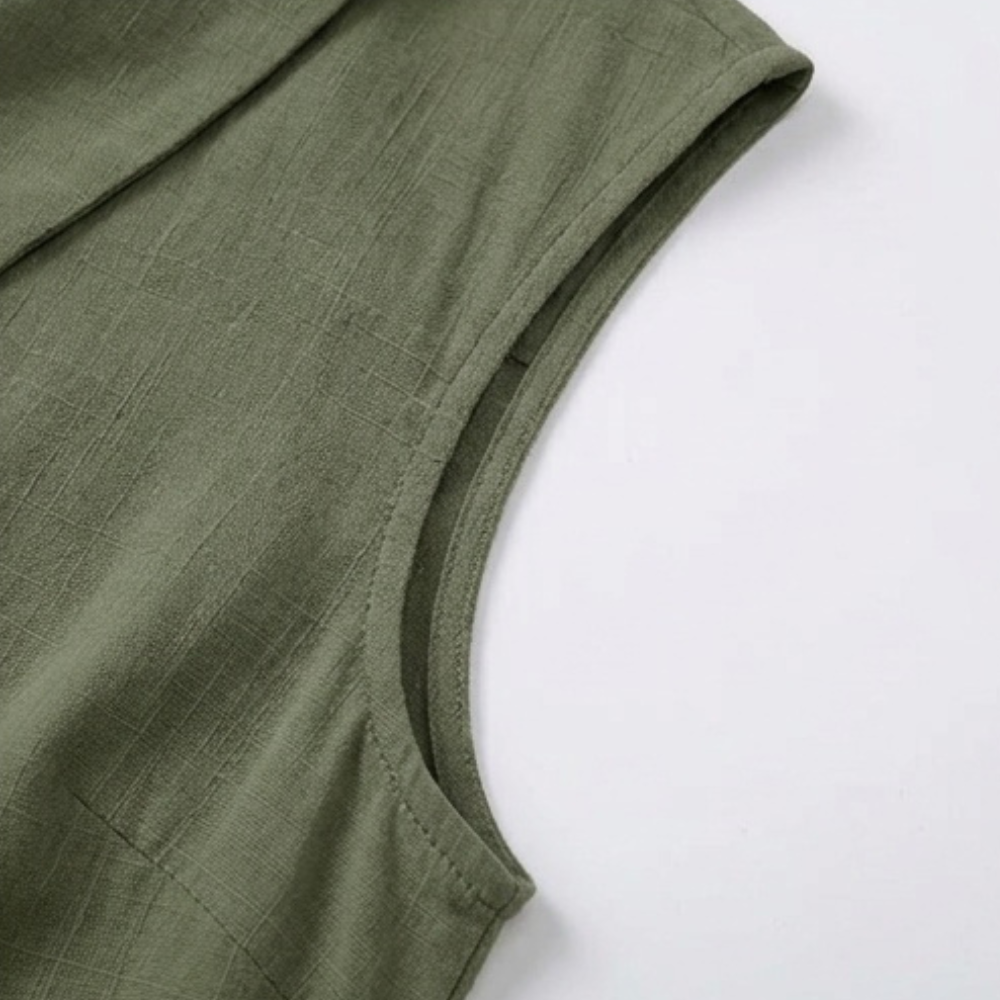 Damen Sommertop, ärmellose V-Ausschnitt Bluse, ideal für einen eleganten Sommerlook im Büro oder Freizeit.