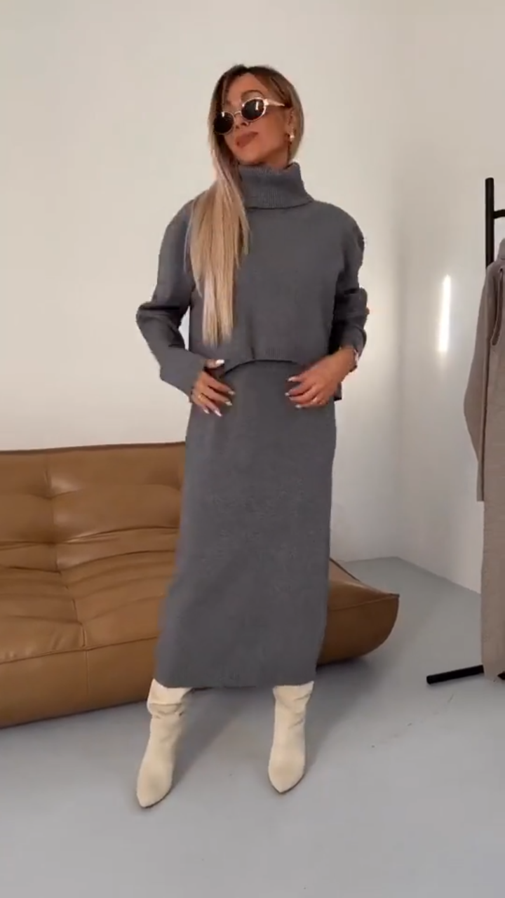 Stilvolles Damen Strickkleid & Rollkragenpullover Set, warm und schick für Büro oder Abend.