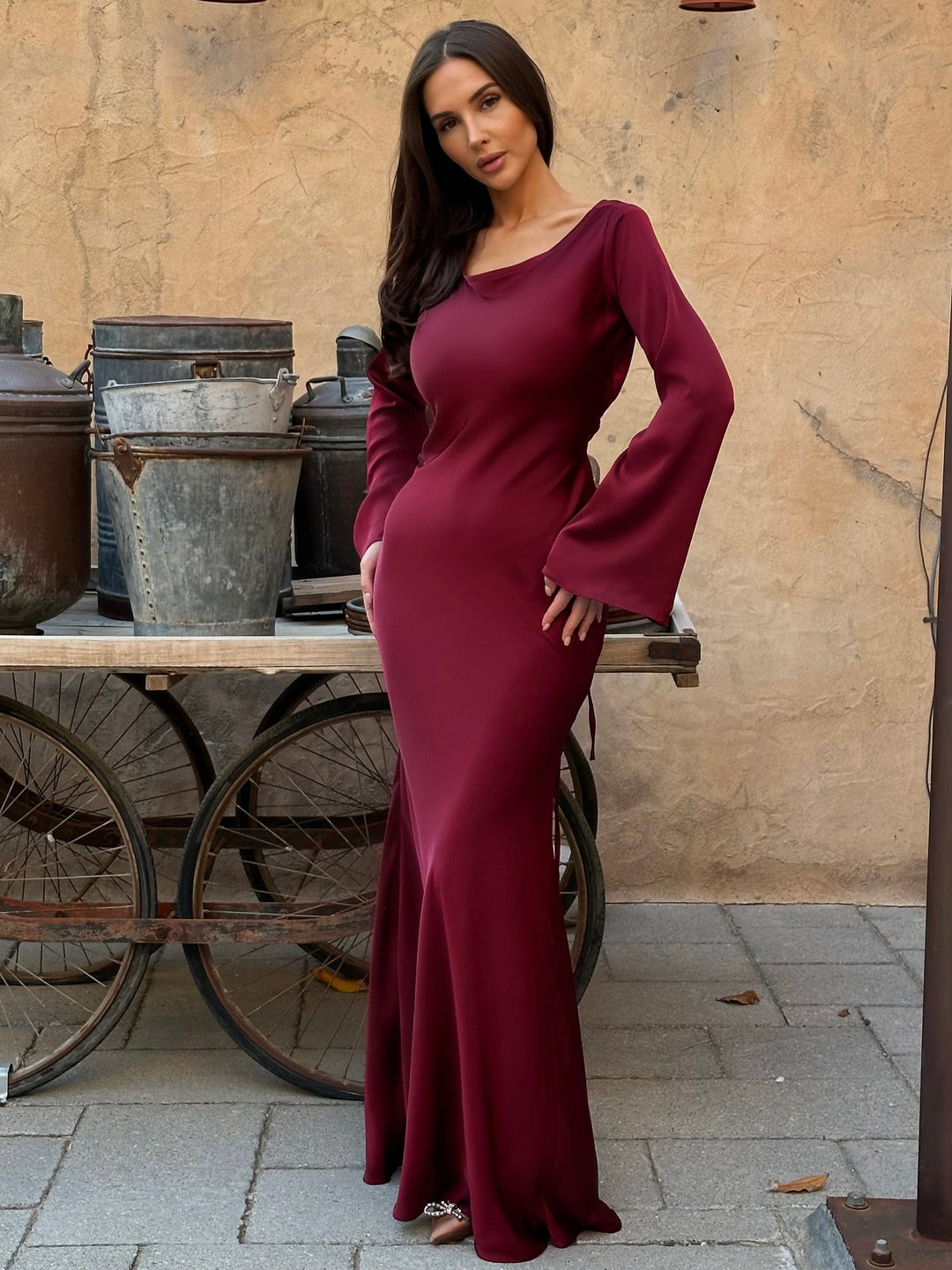 Alltagstaugliches Damen Langarm Maxikleid, bequem. Stilvoll für Herbst und Winter.