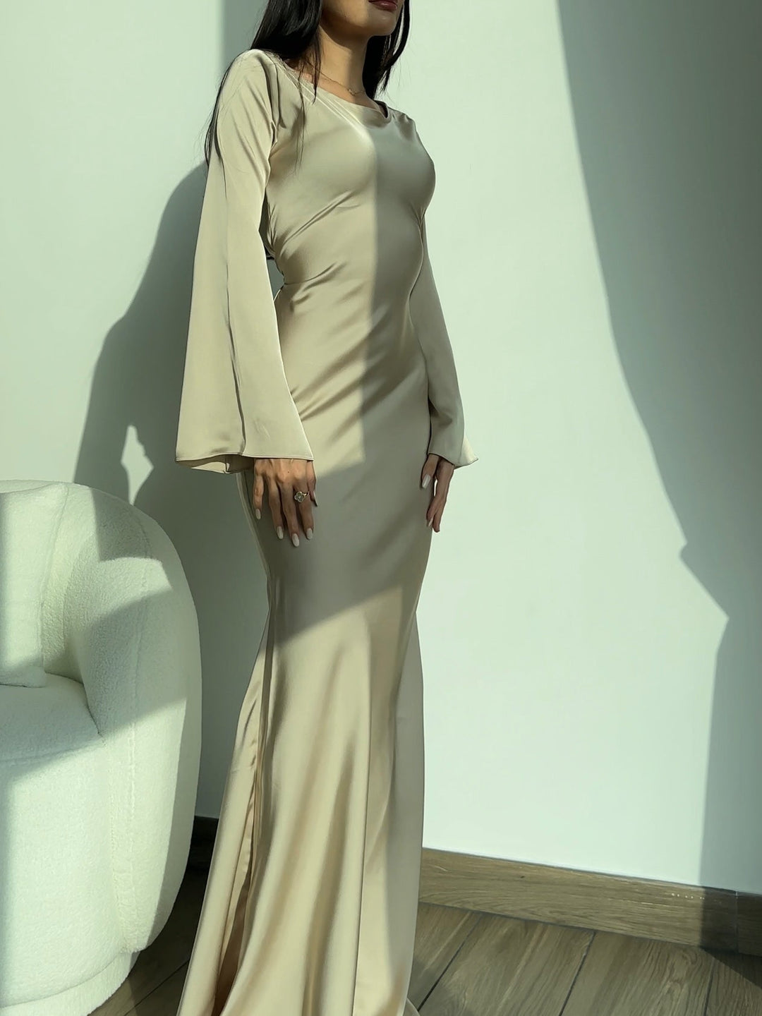 Warmes Herbst/Winter Langarm Maxikleid für Damen. Elegant, komfortabel & modern.