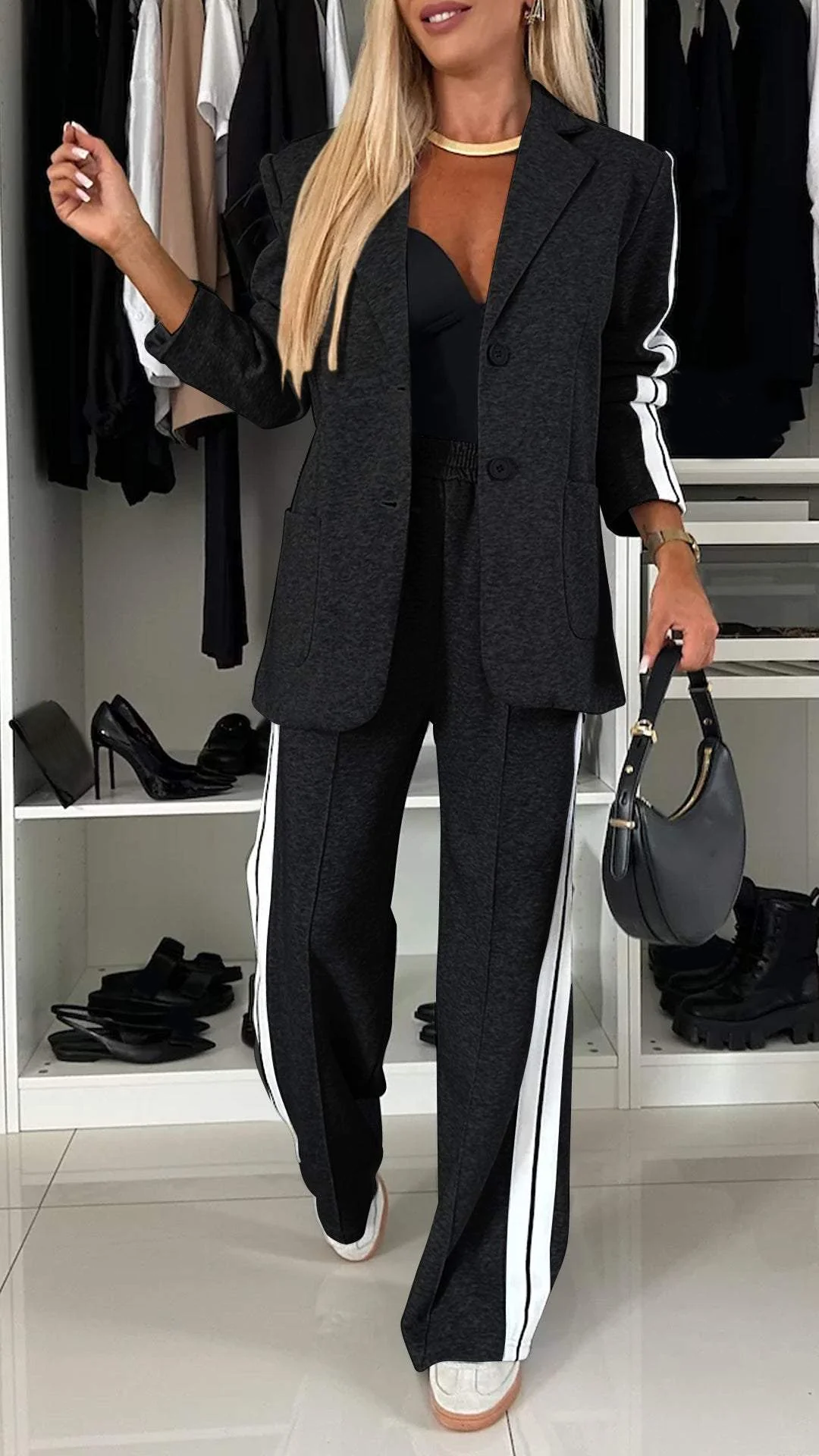 Damen Gestreiftes Zweiteiler-Set: Eleganter Blazer & weite Hose für Business & Freizeit.