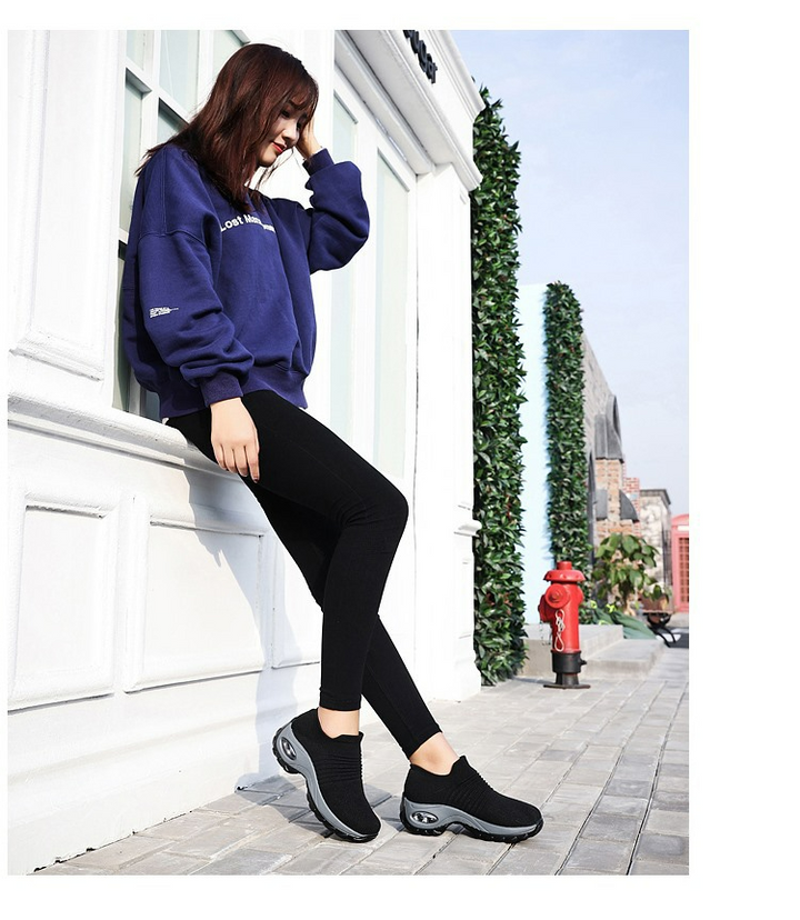 Luftgedämpfte Damen Slip-On Laufschuhe, die optimalen Halt und Komfort bieten. Ideal für lange Spaziergänge.