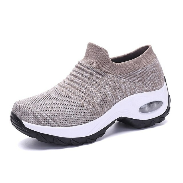 Stylische Damen Slip-On Sneaker, luftgedämpft für ganztägigen Komfort. Vielseitige Alltagsschuhe für Frauen.