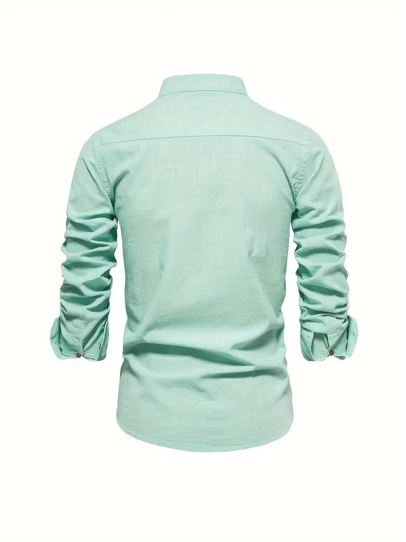 Elegantes Herren Freizeithemd in modernem Schnitt. Vielseitig kombinierbar für Sommerstil.