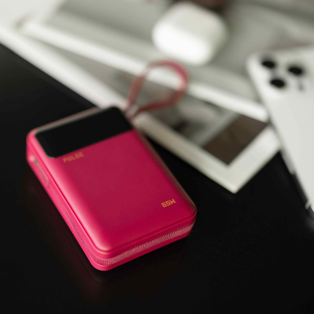 Schnellladende Powerbank 20000mAh, 65W USB-C Power Delivery für effizientes Laden.