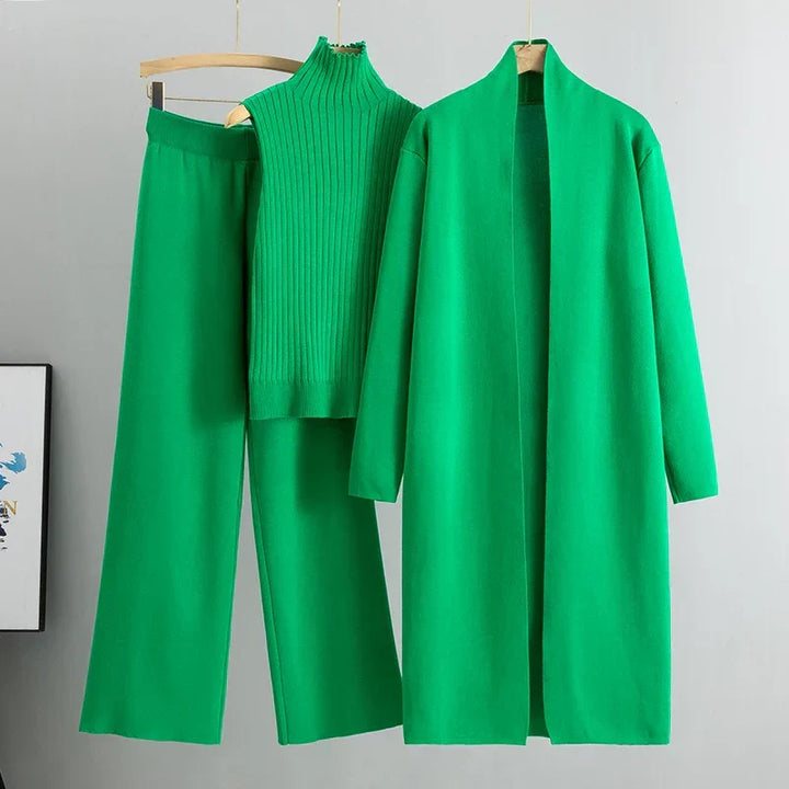 Klassisches Damen 3-teiliges Set: Stilvolle Jacke, bequemer Pullover & Hose. Ideal für Freizeit & elegante Anlässe.