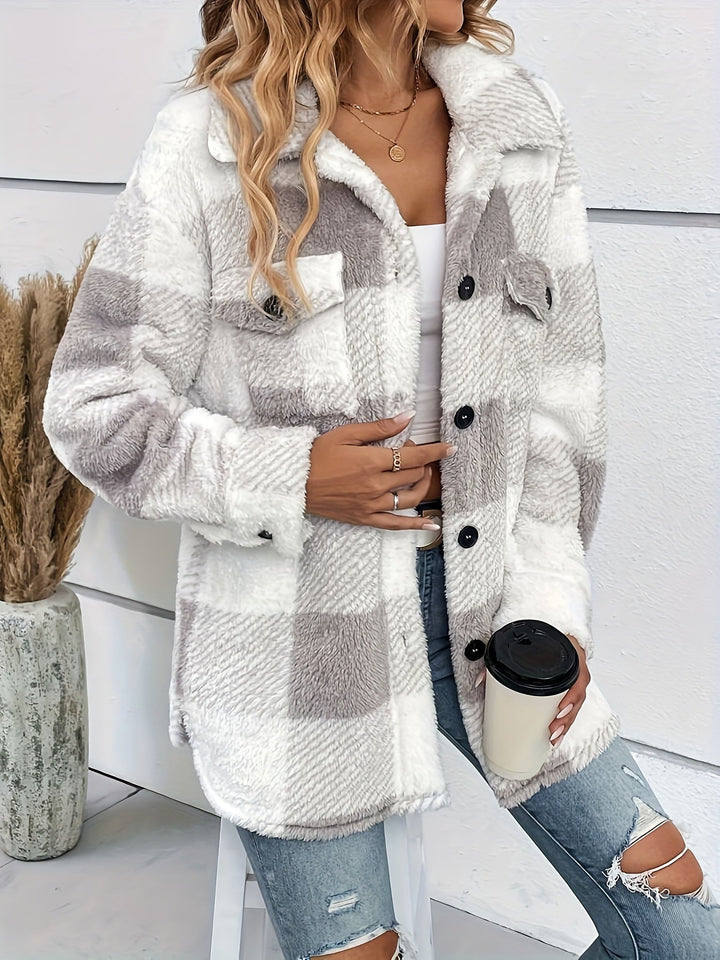 Gemütliche karierte Damen-Freizeitjacke mit Knopfleiste für Herbst & Winter. Trendige, warme Langarm-Outerwear.