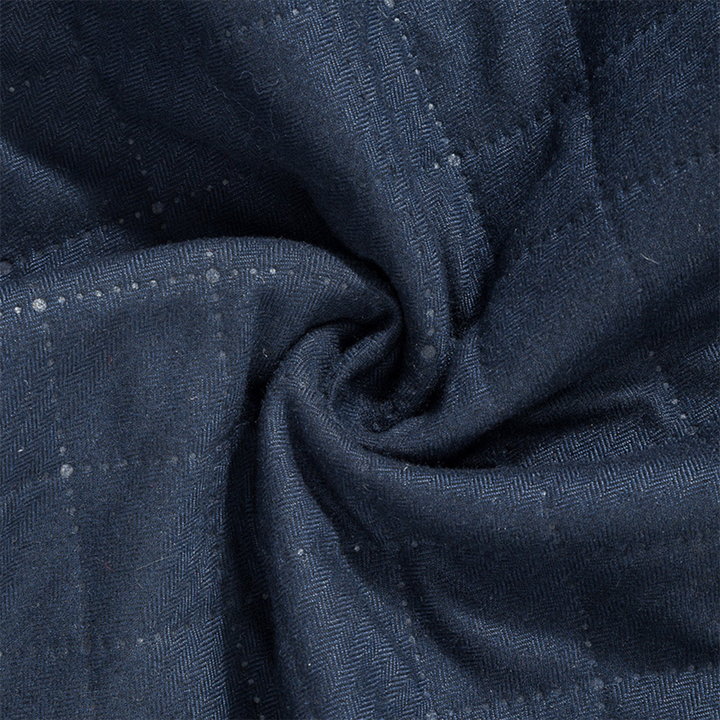 Vielseitige Lozenda Herren Bomberjacke, lässig und warm; die ideale Übergangsjacke für moderne Herrenmode.