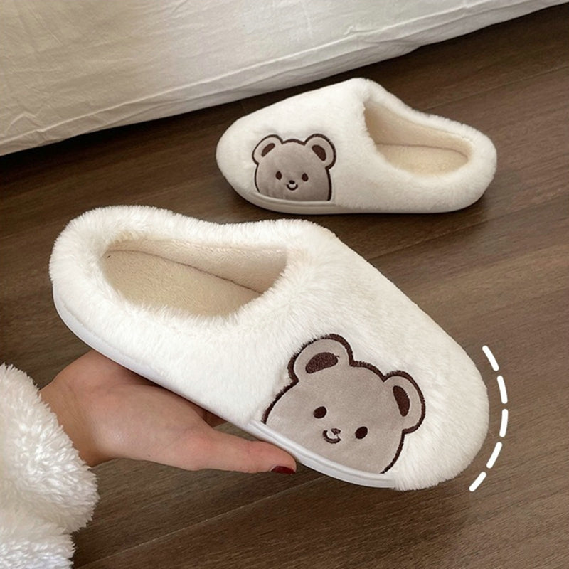 Gemütliche Winterhausschuhe für Freizeit: Warme, weiche Katzenpantoffeln, ideal für Entspannung zuhause.