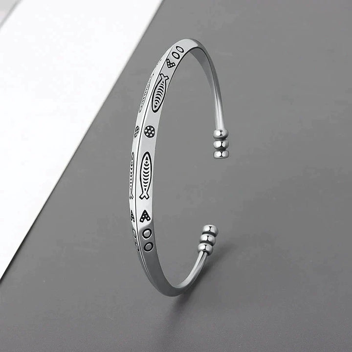 Elegantes Unisex Koi-Fisch-Armband als Glücksbringer für Erfolg und Gesundheit.