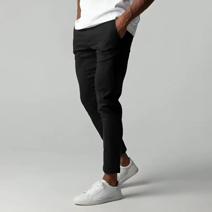 Casual Herren Chino mit Stretch-Anteil, bequem & vielseitig für Alltag & Büro.