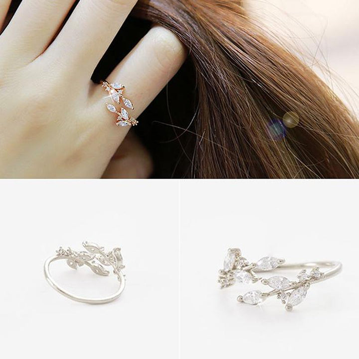 Filigraner Damen Blattring, verstellbar. Symbolschmuck, der Wachstum und Erneuerung darstellt. Perfekter Damenring.
