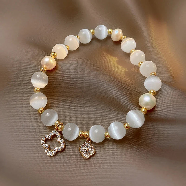 Hochwertiges Damenschmuck-Armband mit echten Naturkristallen & Süßwasserperlen, vergoldet. Natursteinschmuck.