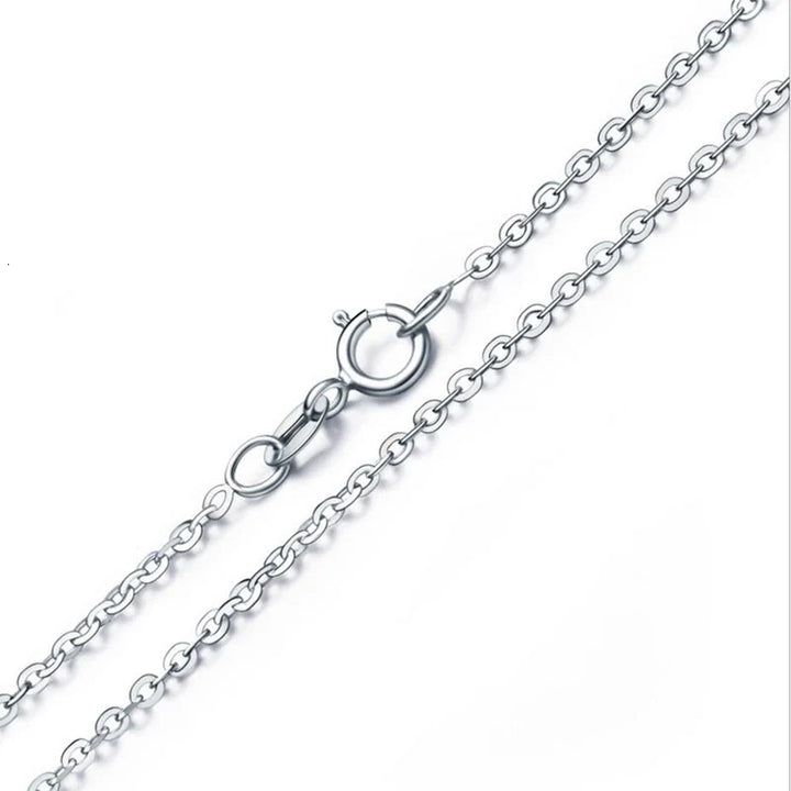 Damen Silberschmuck: Elegante Halskette mit Glücksklee Anhänger aus 925er Sterling Silber. Ideales Geschenk für Frauen.