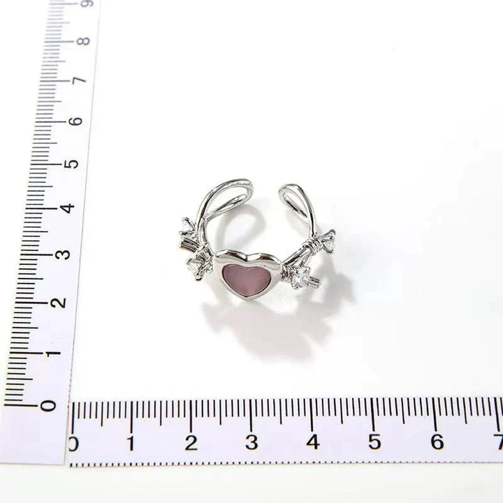Edler, verstellbarer Damen Herzring aus Silber, mit antioxidativen Eigenschaften, ein eleganter Schmuck für Frauen.