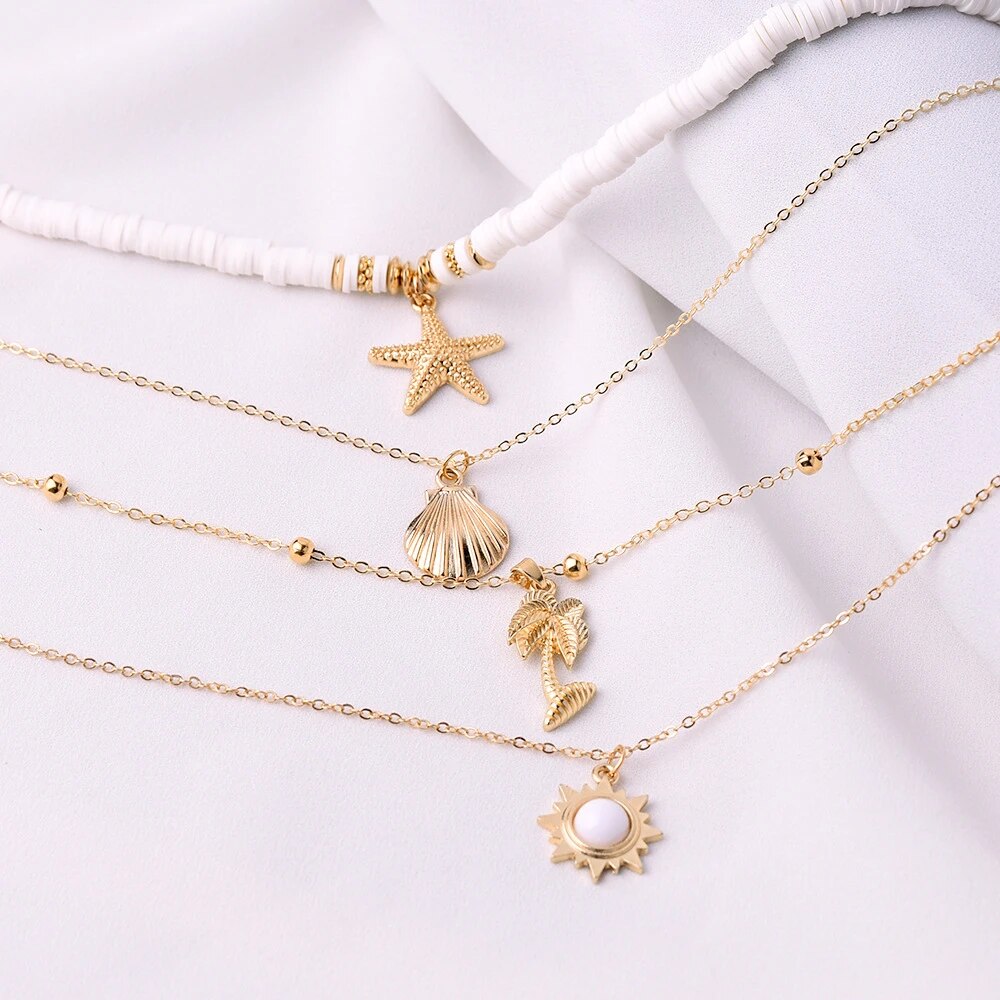 Stilvolle Damen Seestern-Halskette, mehrschichtig. Eleganter maritimer Edelstahlschmuck, ideal für Strand und Freizeit.