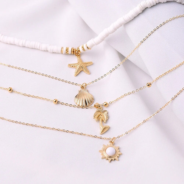 Stilvolle Damen Seestern-Halskette, mehrschichtig. Eleganter maritimer Edelstahlschmuck, ideal für Strand und Freizeit.