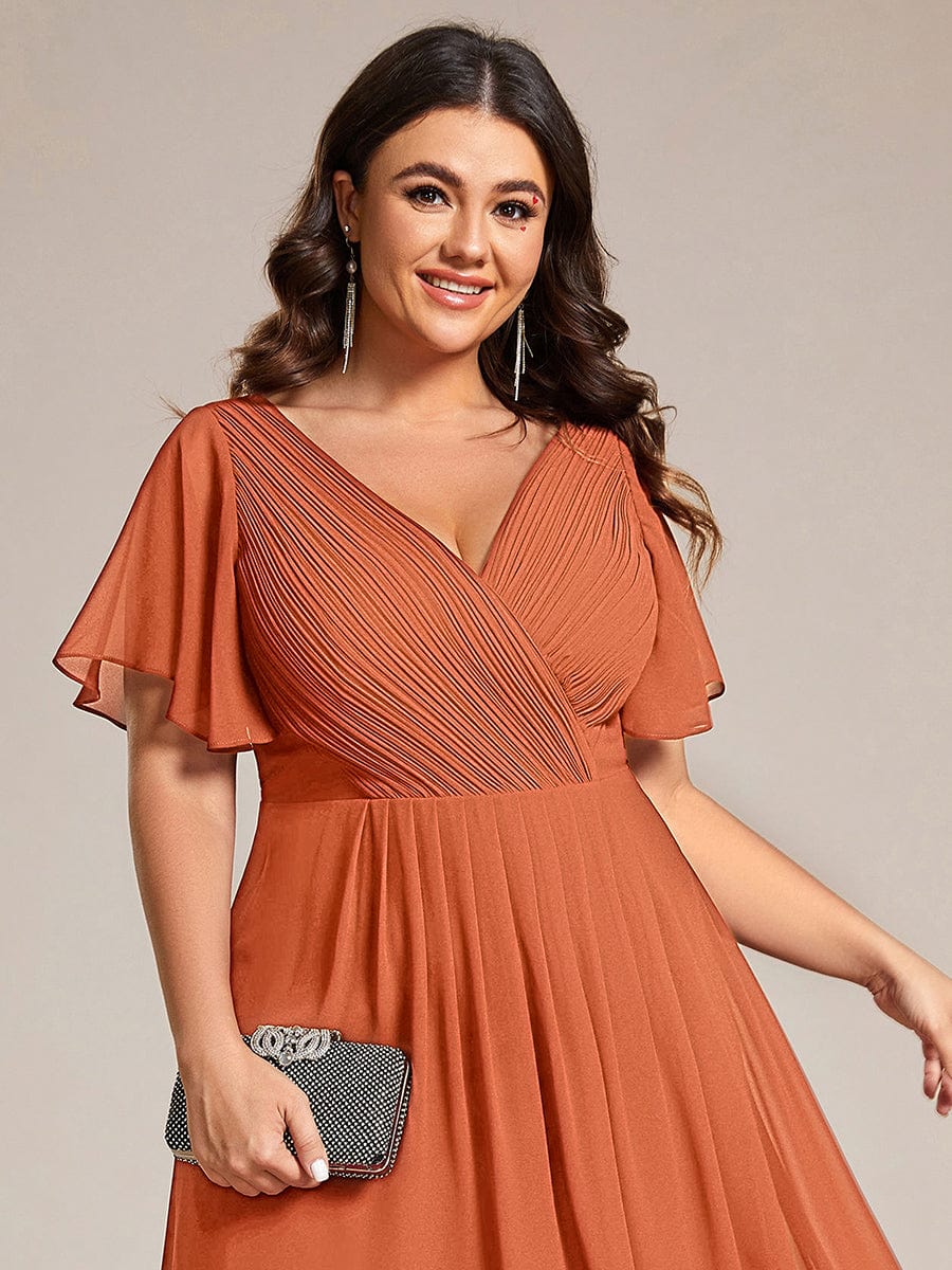 Chices Champagnerfarbenes Vokuhila Festkleid für Damen. Midi-Länge, Kurzarm, A-Linie, perfekt für Hochzeiten.