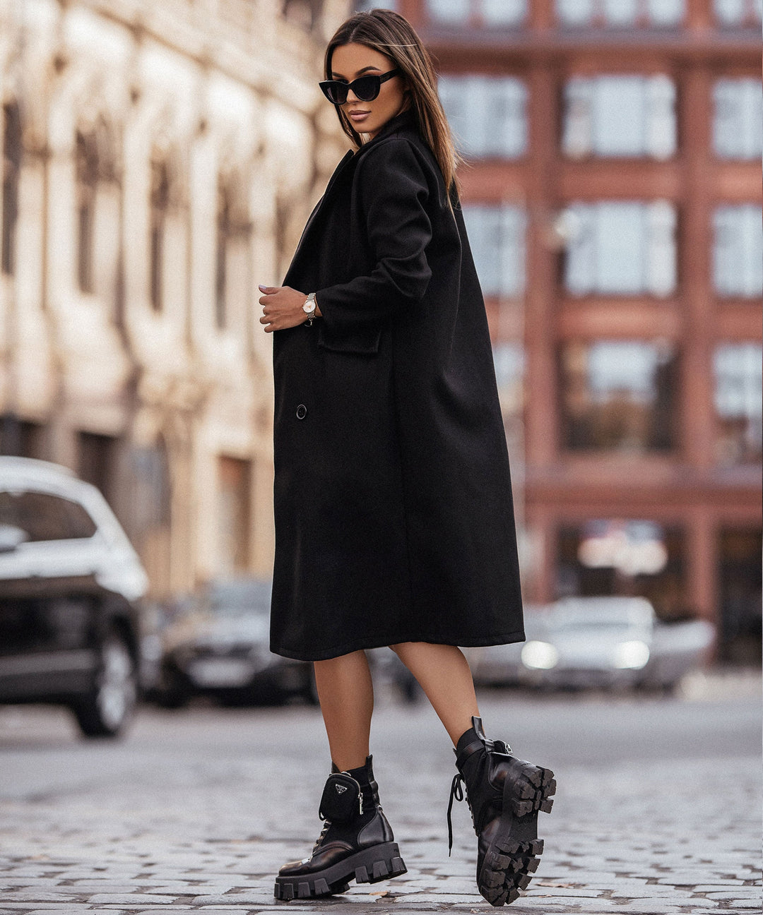 Eleganter Damen Übergangsmantel für Herbst und Frühling. Ideal für einen stilvollen Casual-Look, bequem und vielseitig.
