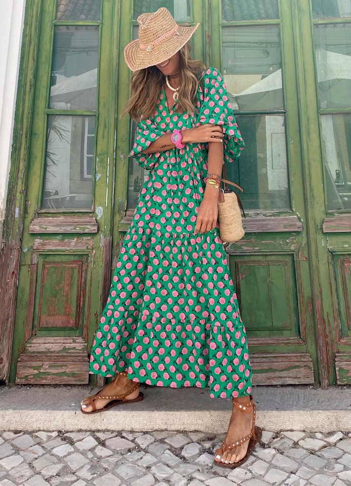 Elegantes Boho Damen Maxi Kleid mit fließendem Schnitt und einzigartigem Muster, ideal für besondere Anlässe.