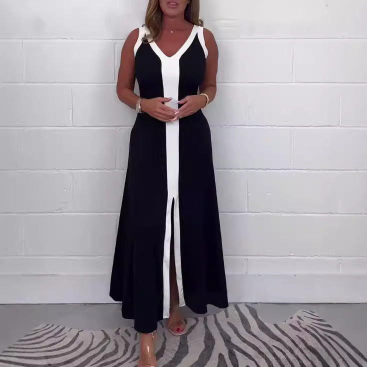 Minimalistisches A-Linien Maxikleid für Damen mit Kontraststreifen, tiefem V-Ausschnitt und sexy Beinschlitz.