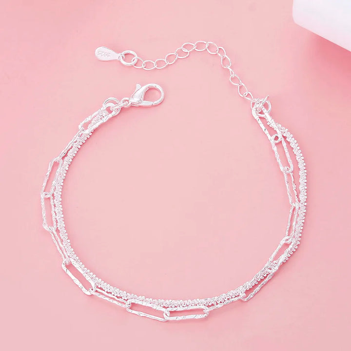 Elegantes Damen Doppelkettenarmband aus 925er Sterlingsilber, verstellbar, zeitloser Armschmuck für Frauen.