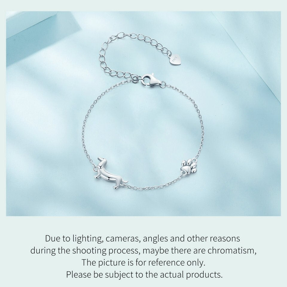Elegantes Charm-Armband aus Silber für Damen mit niedlichem Dackel-Anhänger, verstellbar, Geschenkidee.