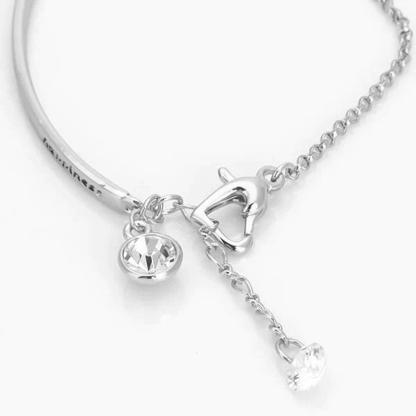 Stilvolles Damenarmband aus Silber mit funkelndem Glücks-Kristall als moderner Glücksbringer. Nickelfrei.