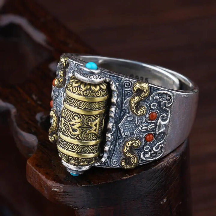 Unisex Silberring mit drehbarem Glückszauber, stilvoller Schmuck mit geometrischen Details, verstellbar.