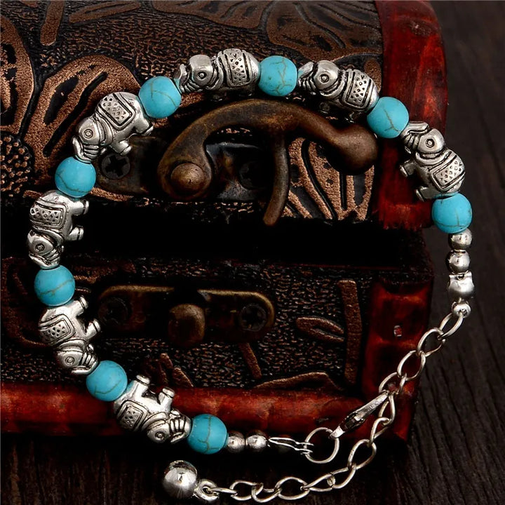 Edles Unisex Elefantenarmband aus Silber und Kristall, ein perfektes Geschenk symbolisiert Stärke & Weisheit.
