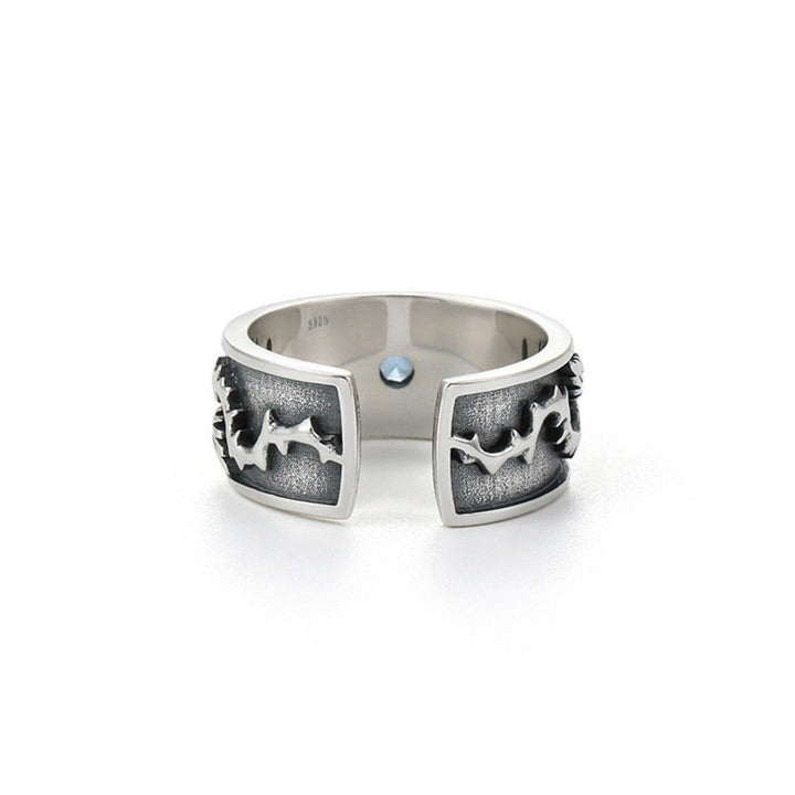 Hochwertiger Silber-Schutzring mit stilisiertem Horusauge, Unisex Design.