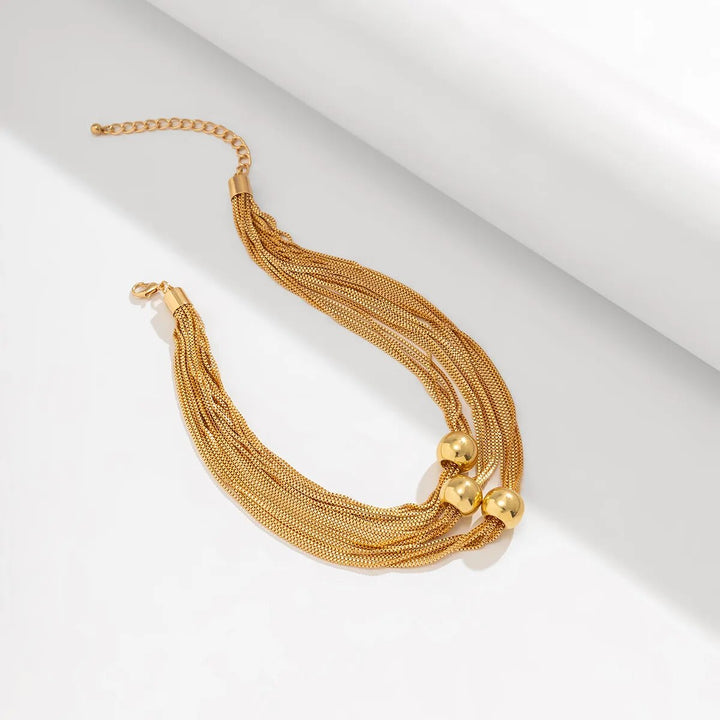 Goldene Damen Statement-Halskette mit großer Kugel an robuster Gliederkette aus hochwertigem Edelstahl gefertigt.
