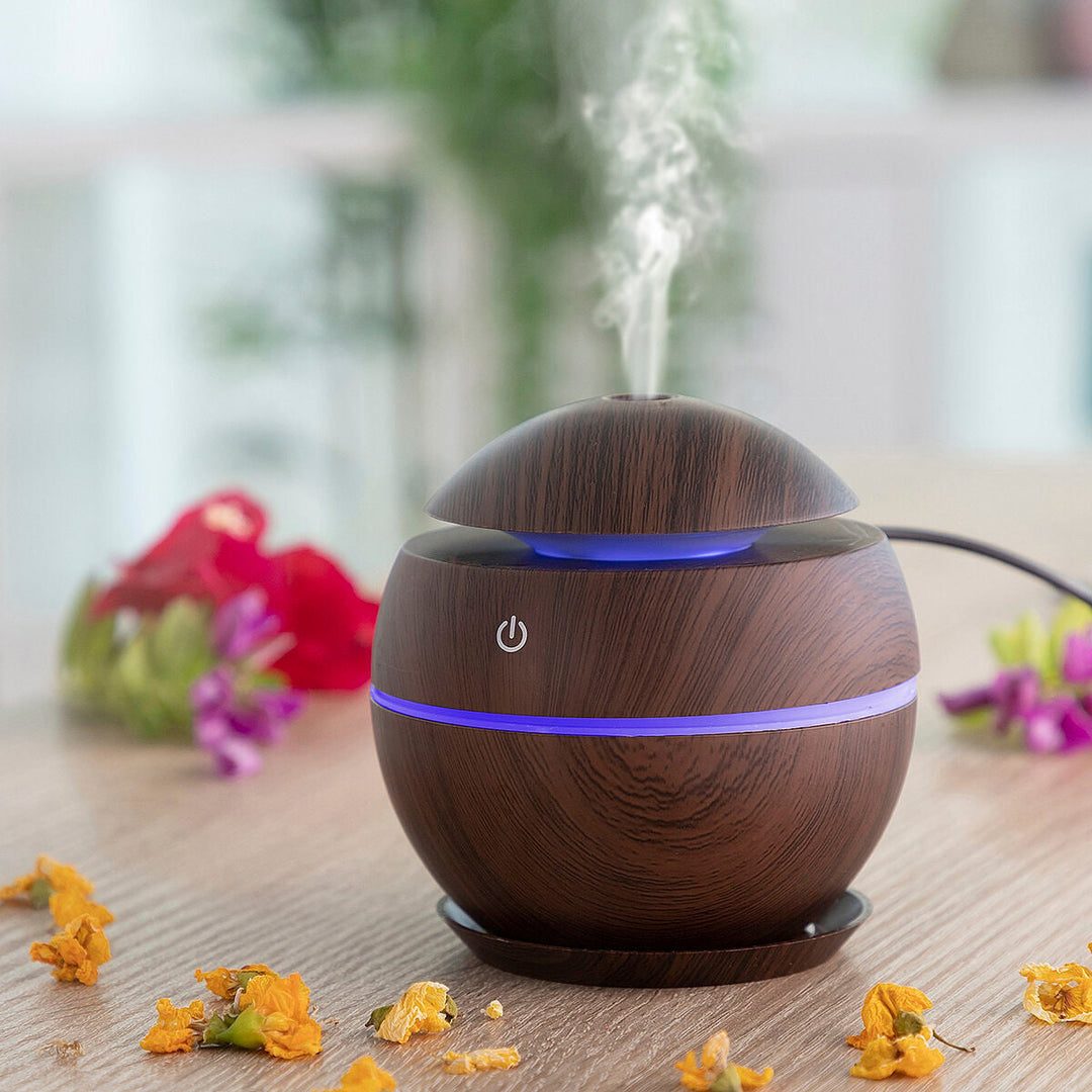 Beruhigender Mini Ultraschall Aroma Diffusor für Entspannung und eine angenehme Atmosphäre mit reinem Raumduft.
