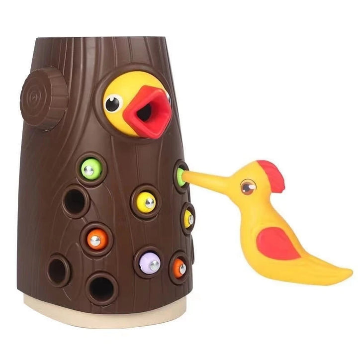 Komplettes Set: Magnetisches Specht-Spiel. Lernspielzeug für Kinder, das Geschicklichkeit und Feinmotorik fördert.