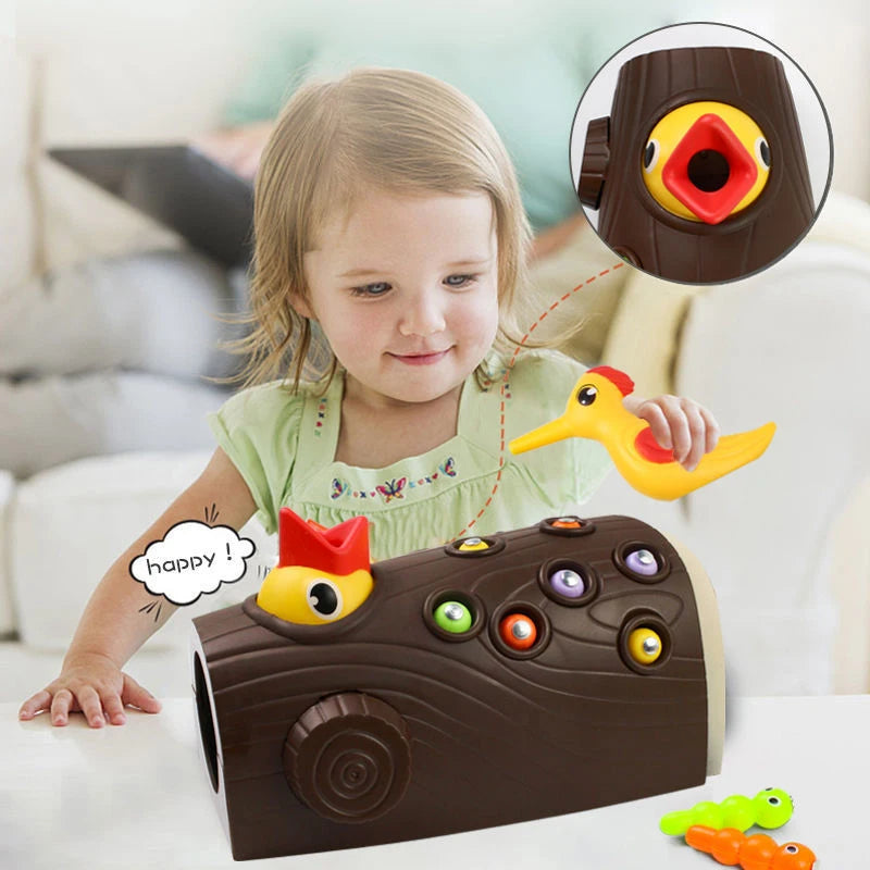 Magnetisches Specht-Spiel für Kinder. Fördert spielerisch Geschicklichkeit, Feinmotorik und Konzentration.