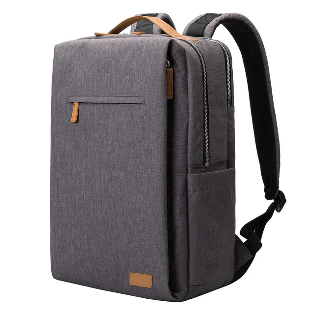 Geräumiger Reise-Rucksack, Unisex, mit Laptopfach und USB-Anschluss, perfekt organisiert für kurze Trips.