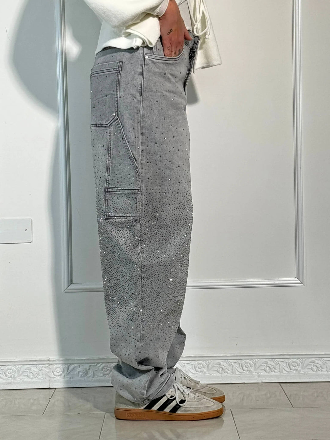 Edle Damen Baggy Jeans in Denim-Optik, mit funkelndem Glitzer und weitem Bein.