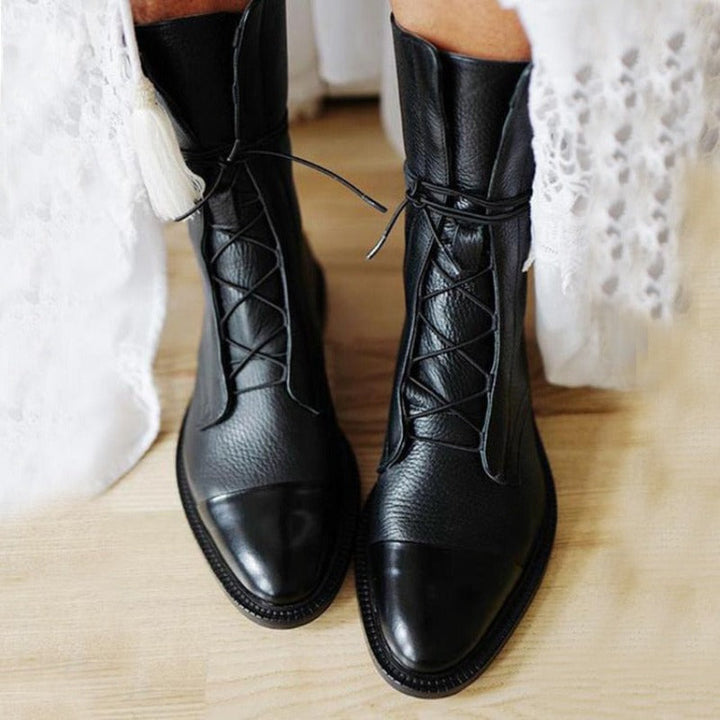 Braune orthopädische Damen Sneaker. Leichte Komfortschuhe mit rutschfester Sohle und Dämpfung für Freizeit.