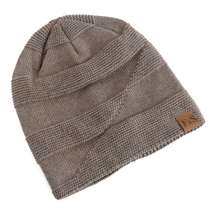 Stilvolle Outdoor-Wintermütze, unisex. Hält warm beim Wandern oder im Alltag. Perfektes Winter-Accessoire.