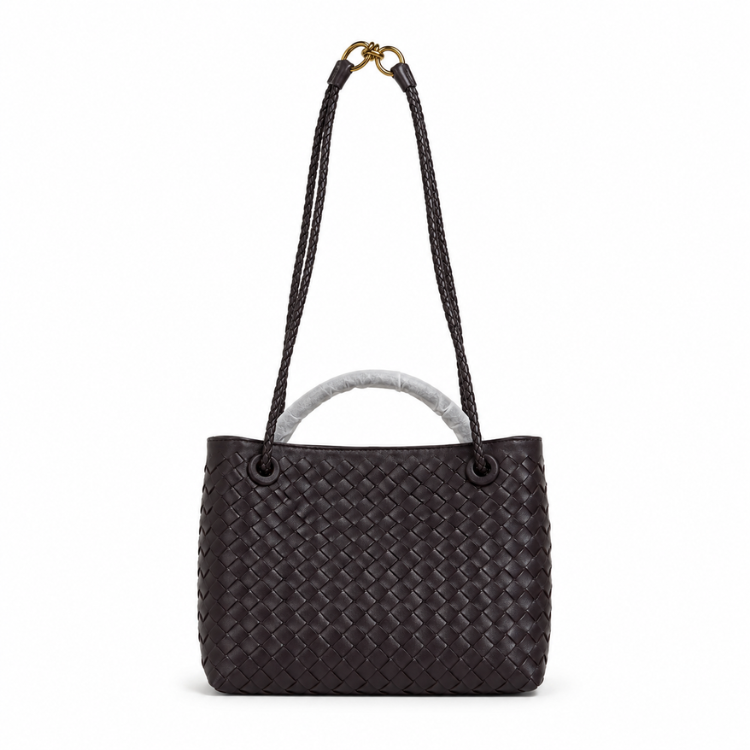 Stilvolle geflochtene Damen Handtasche, perfekt als modisches Accessoire für Alltag & Anlässe.