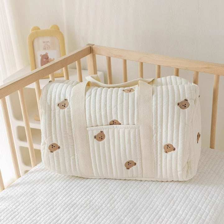 Ideales Geschenk für frischgebackene Mütter: eine praktische, stilvolle und geräumige Wickeltasche.